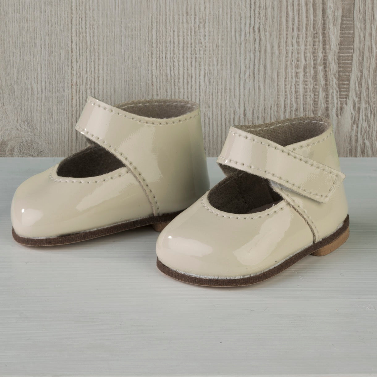Zapato de Charol Beige para Guille o Koke