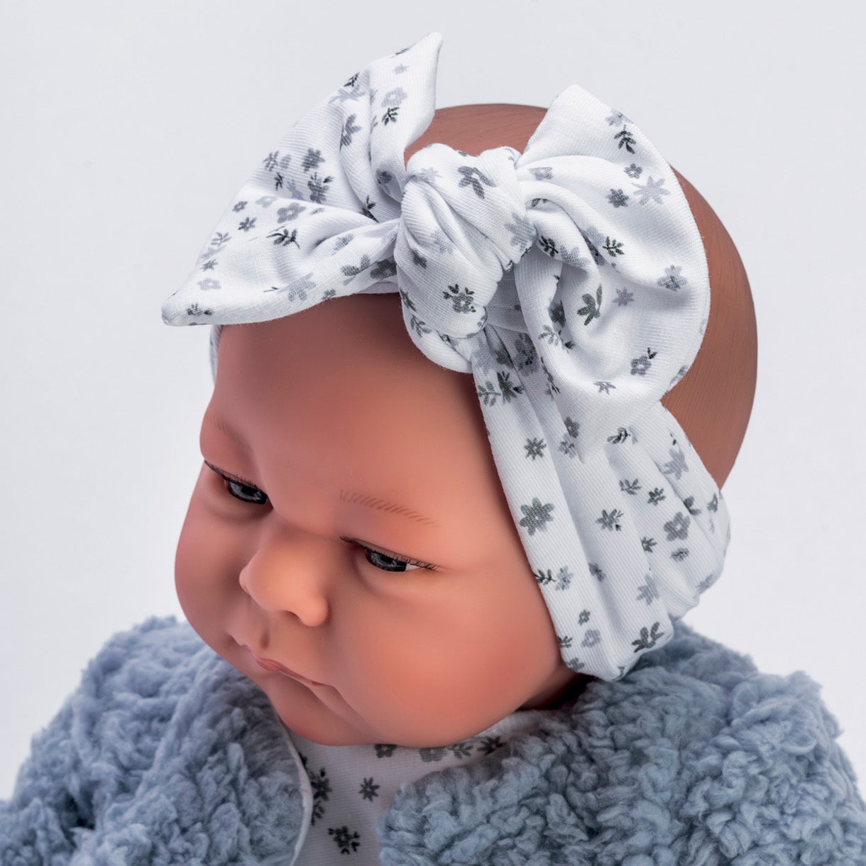 Esther Reborn Serie Limitada